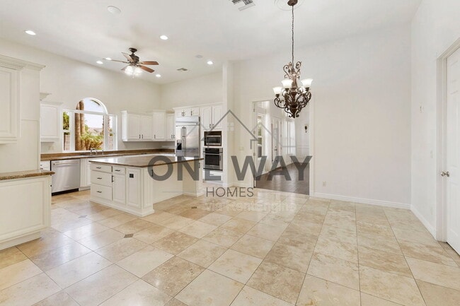 Building Photo - 4432 E Ford Ave