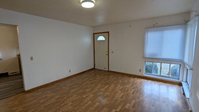 Building Photo - 1141 Maryville Ave