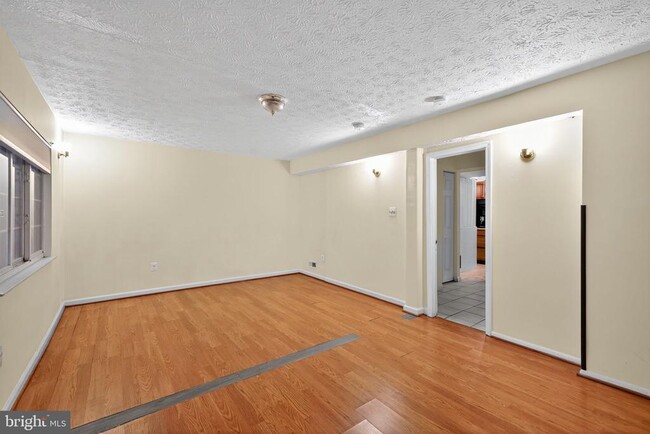 Building Photo - 3602 Castle Terrace