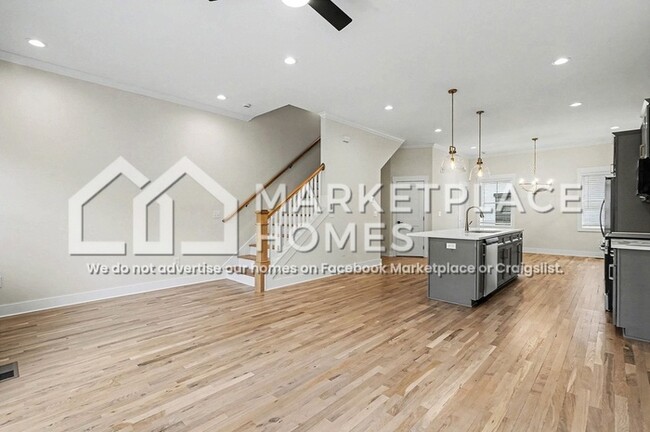 Building Photo - 976 Dozier Pl