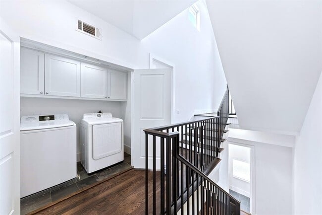 Building Photo - 1822 McIlhenny St