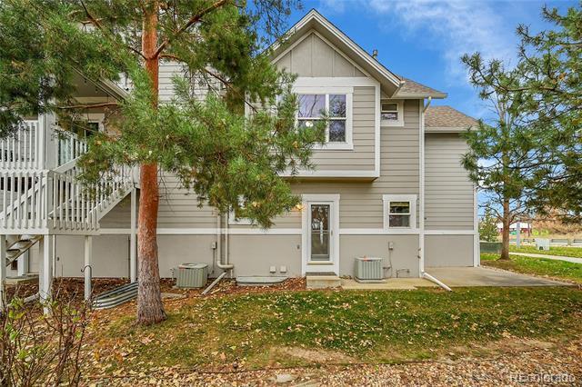 Building Photo - 2233 Watersong Cir