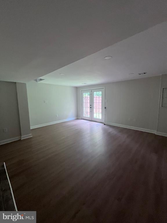 Building Photo - 14829 Emberdale Dr