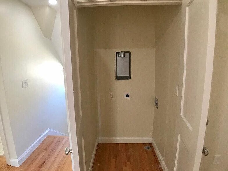 Laundry - 12 Harris St