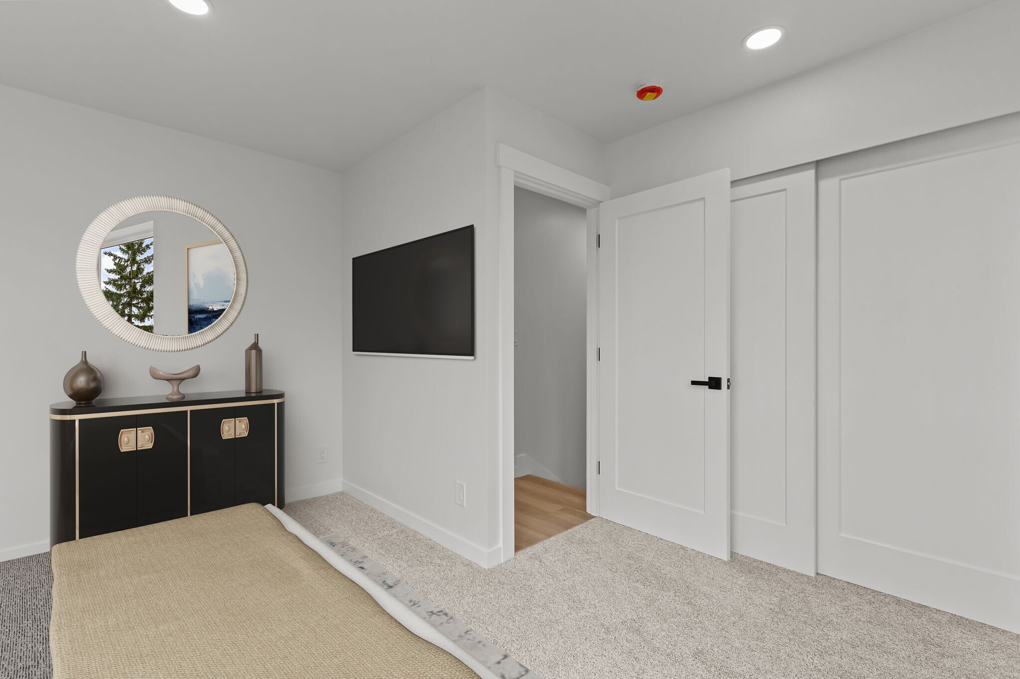 Building Photo - 605 Prospect Ave N