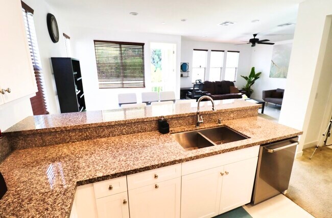 Building Photo - 1110 Makena Way