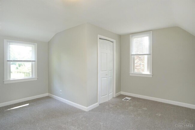 Building Photo - 1090 Birney Ln