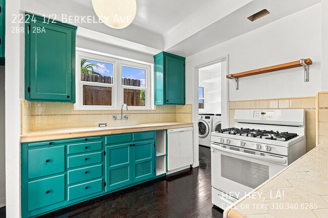 Building Photo - 2224 1/2 Berkeley Ave-