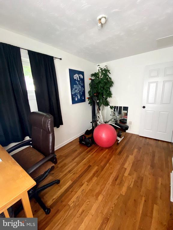 Building Photo - 5705 Denfield Rd