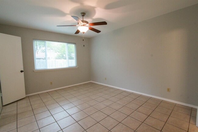 Building Photo - 7900 Whitsun Dr