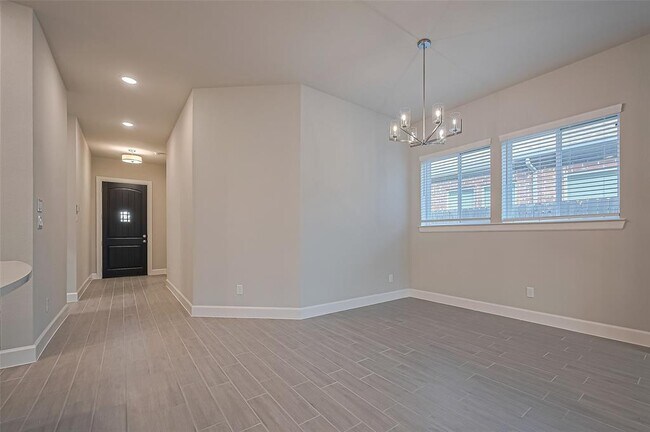 Building Photo - 231 Amaranth Wy
