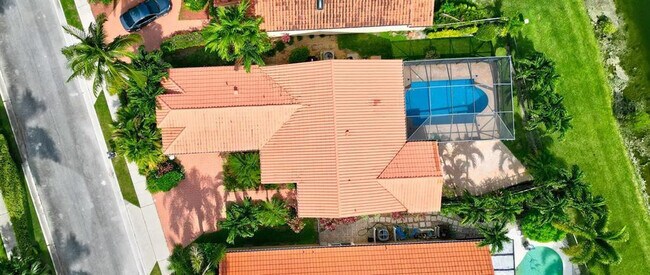 Building Photo - 8410 Brussels Way