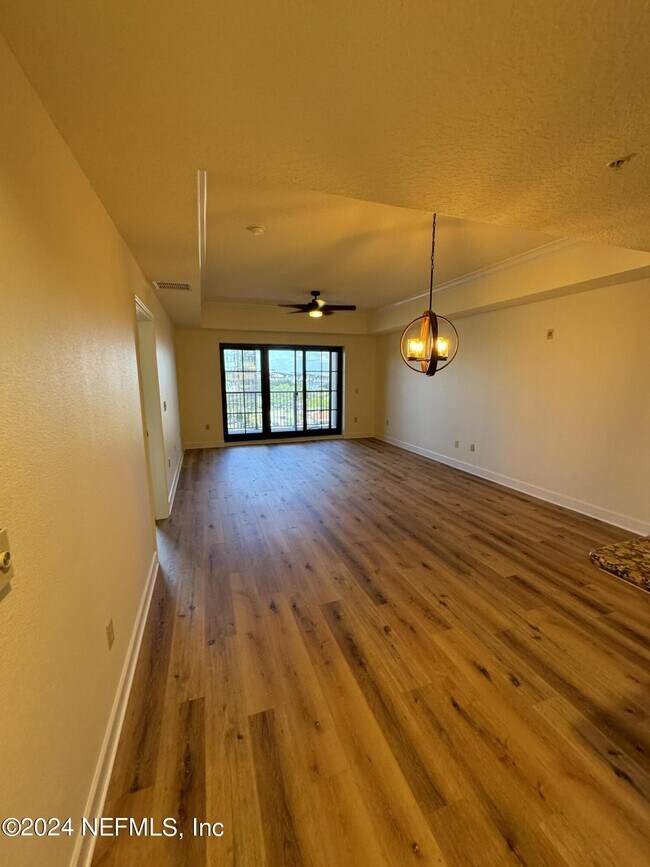 Building Photo - 1478 Riverplace Blvd