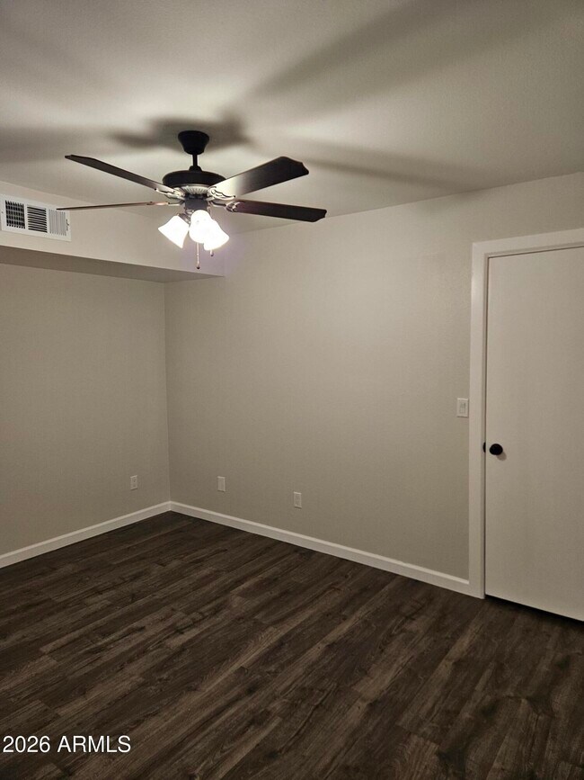 Building Photo - 30 E Brown Rd