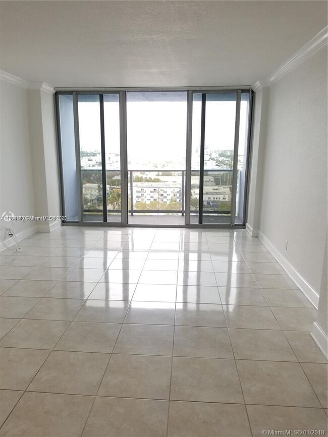 Building Photo - 401 69th St