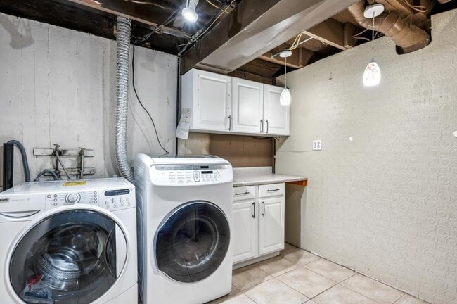 Building Photo - 151 S Ames St