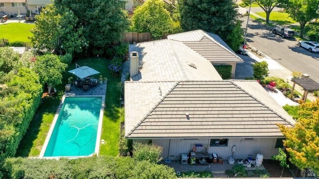 Building Photo - Stunning Four Bedroom Browns Valley Home f...