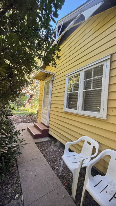 Building Photo - 1016 Brent Ave