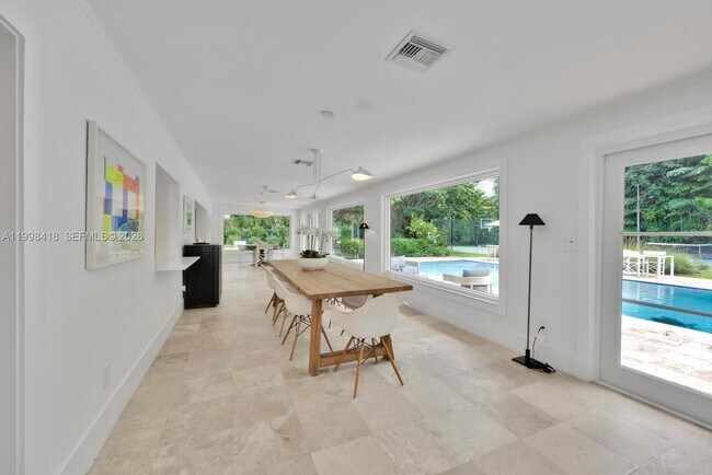 Building Photo - 6140 SW 90th St