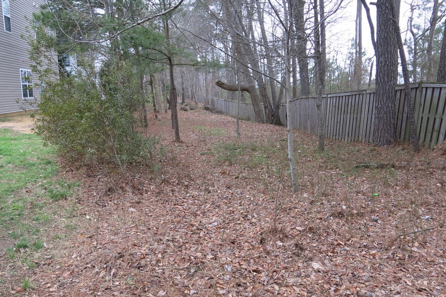 Building Photo - 121 Watertree Ln