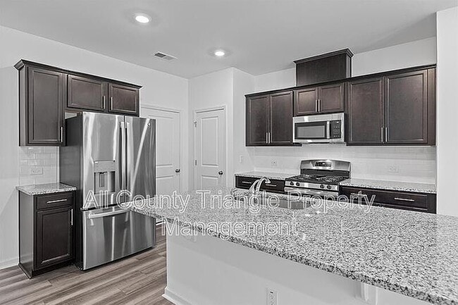 Building Photo - 3105 Vitner Dr