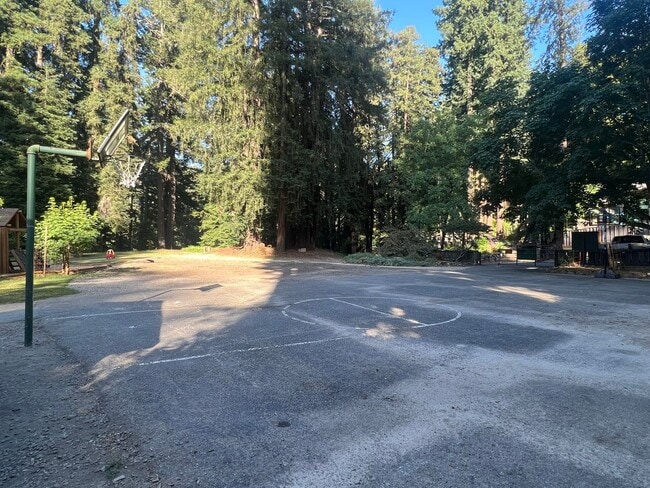 Building Photo - Remodeled Home in the Los Gatos Hills! Awa...