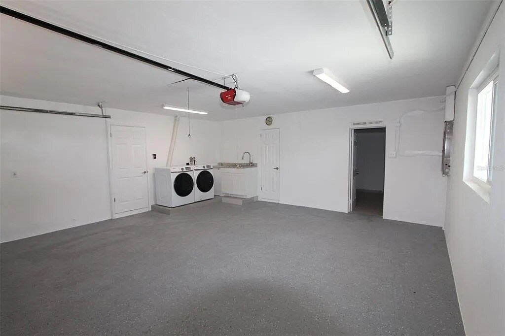 Building Photo - 5522 Yorkshire Way