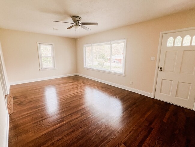 Building Photo - 117 Richeson Dr