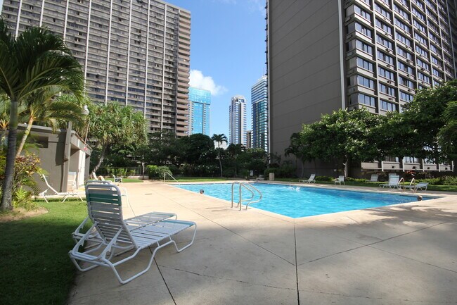 Building Photo - Kukui Plaza - Ewa Tower -1 Bedroom, 1 Bathroom, 1 Parking !