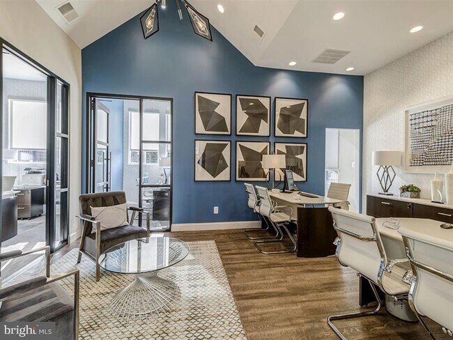 Building Photo - 1800 N Quinn St