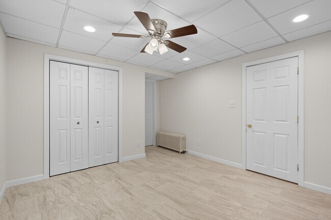 Building Photo - 142 Wolcott St