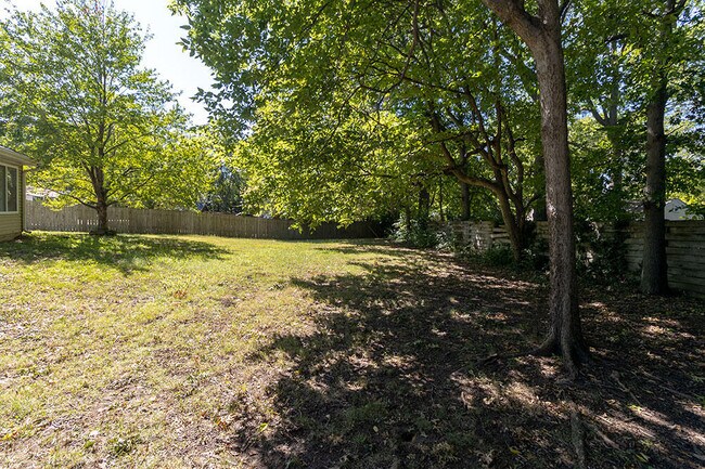 Building Photo - 1404 Jean Rae Dr