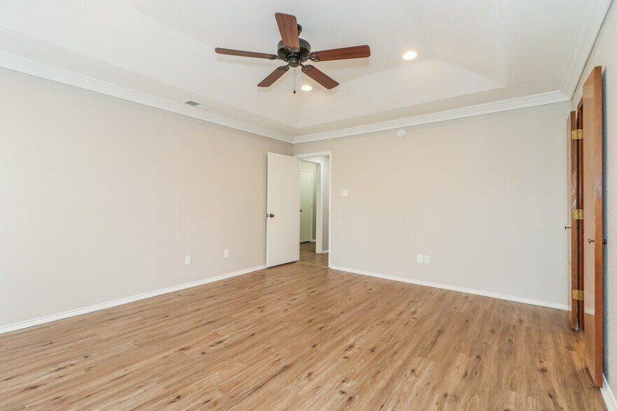 Building Photo - 5118 El Rancho Ct