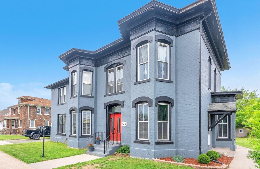 Primary Photo - 139 Center St