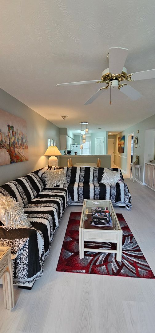 Building Photo - Beautiful 2 Bed / 2 Bath Furnished Condo A...
