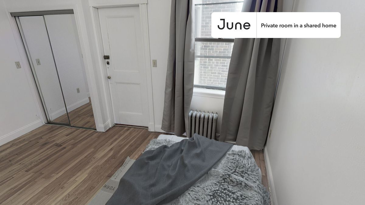 Building Photo - Room in Shared 4 bed/2 bath home