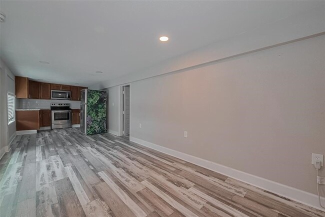 Building Photo - 1511 Scharpe St