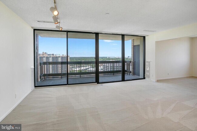 Building Photo - 5505 Seminary Rd