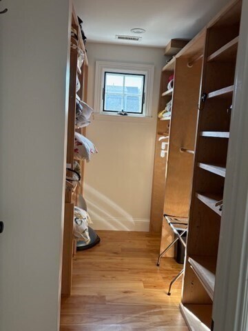 Building Photo - 17 Central St