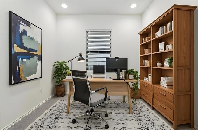 Building Photo - 533 Sweetwood Ln