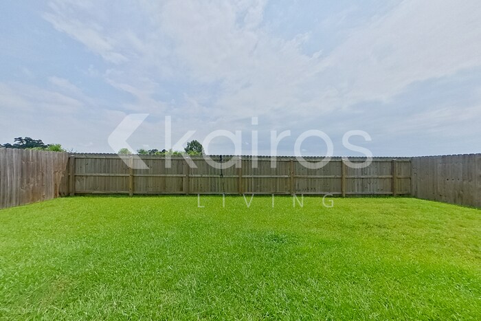 Building Photo - 402 Mango Dr