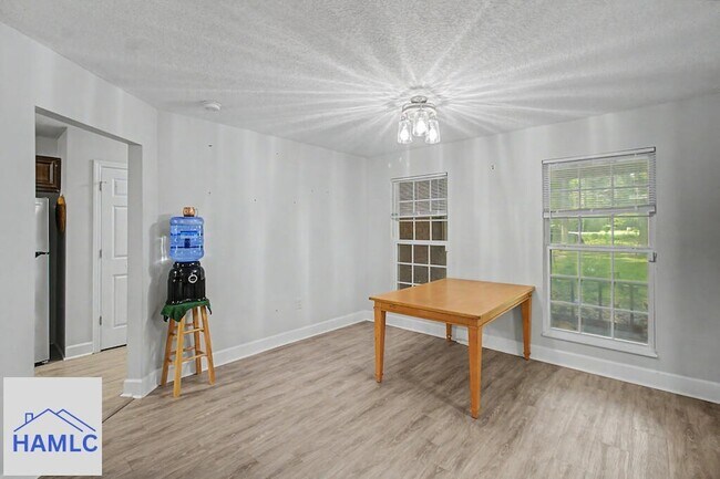 Building Photo - 10179 GA-196