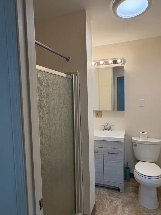 Building Photo - 5 Beaver Dam Trail