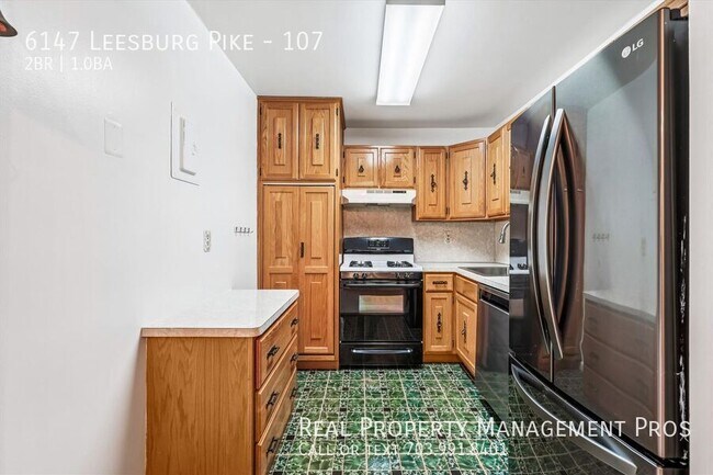 Building Photo - 6147 Leesburg Pike