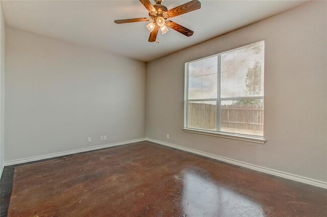 Building Photo - 126 Sandstone Dr