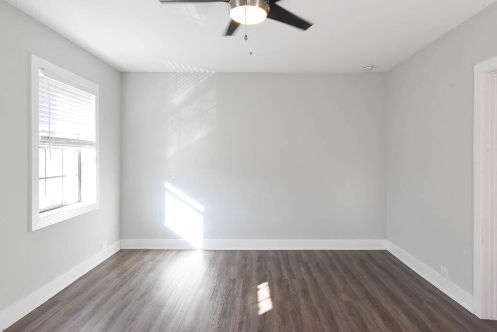 Building Photo - 733 Judson Ave