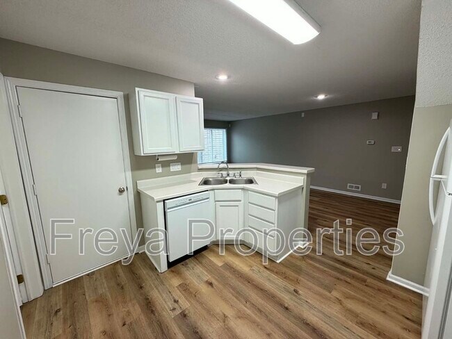 Building Photo - 6855 Woodland Ave