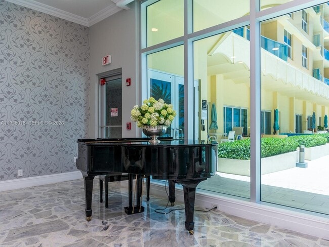 Building Photo - 2501 S Ocean Dr