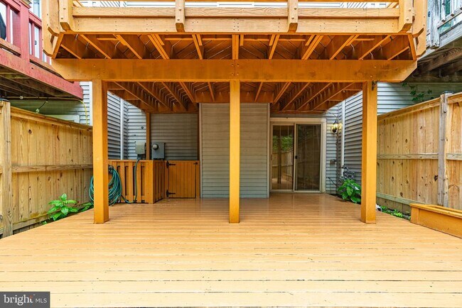 Building Photo - 8061 Sky Blue Dr