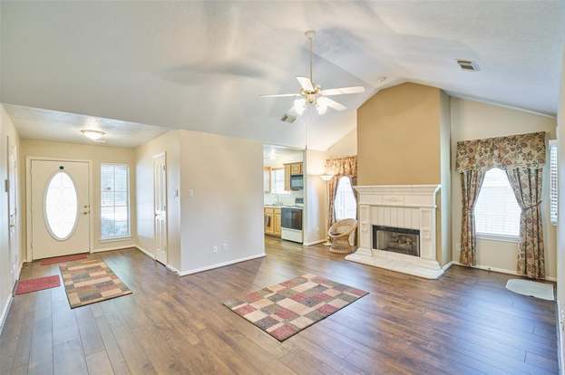 Building Photo - 5030 Deer Point Dr